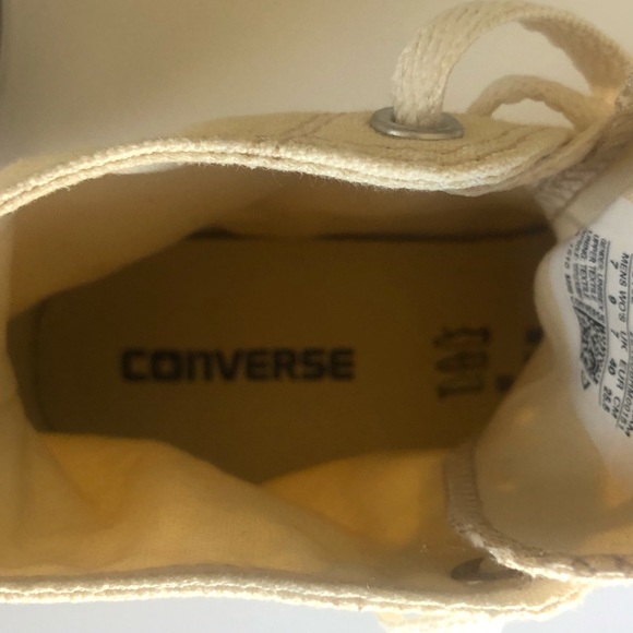 Converse High Top Sneakers Size 9 - Picture 8 of 9